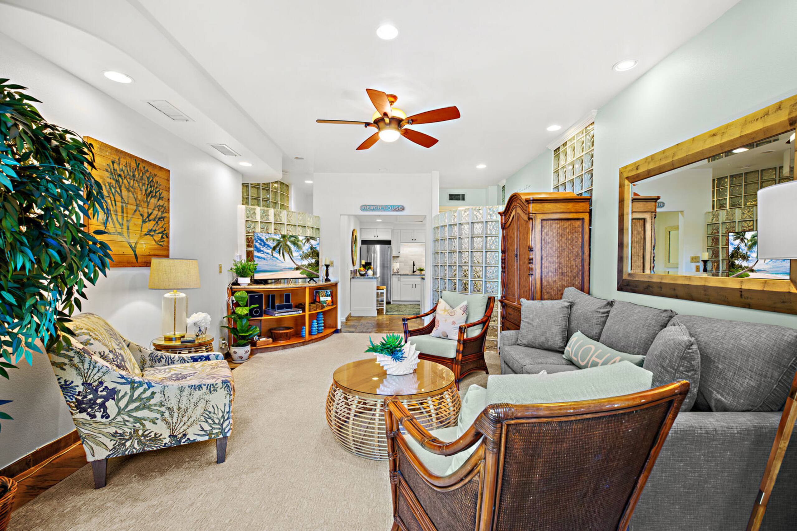 Condo in Lahaina · ★4.91 · 2 bedrooms · 3 beds · 2 baths - Image 13