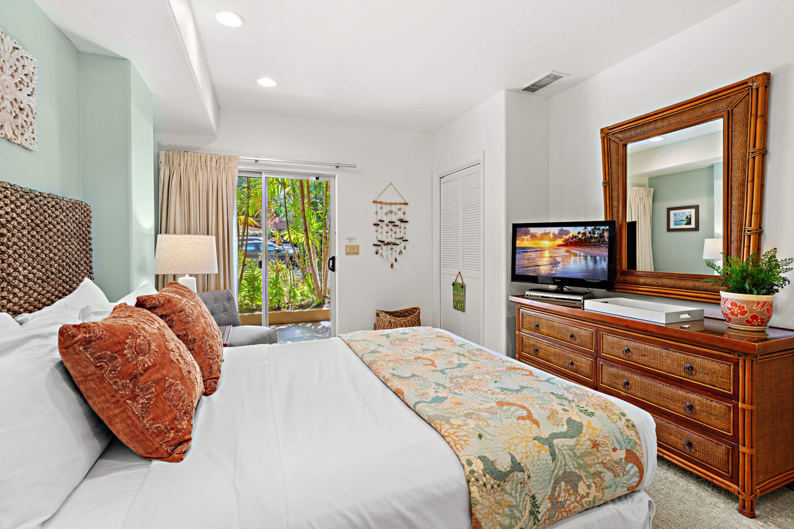 Condo in Lahaina · ★4.91 · 2 bedrooms · 3 beds · 2 baths - Image 22