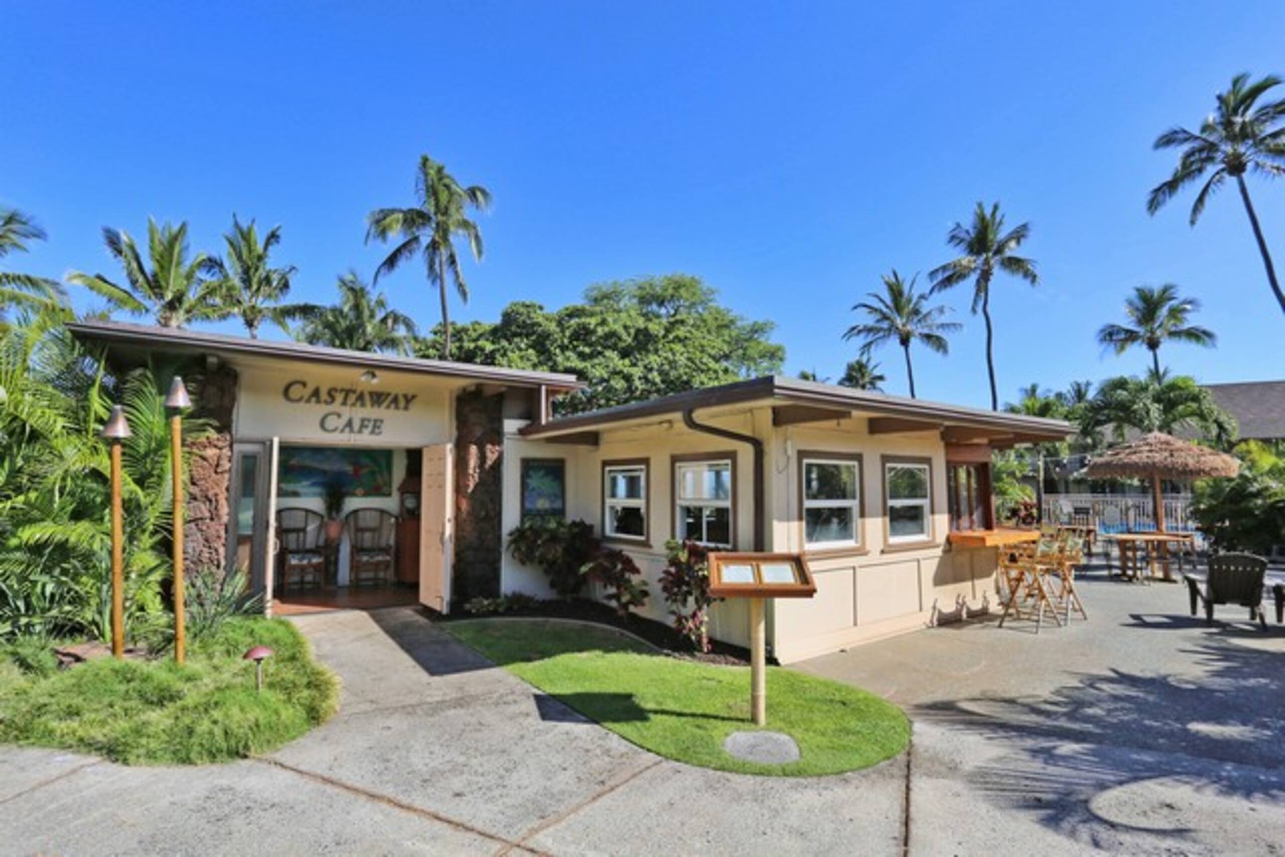 Condo in Lahaina · ★4.91 · 2 bedrooms · 3 beds · 2 baths - Image 49
