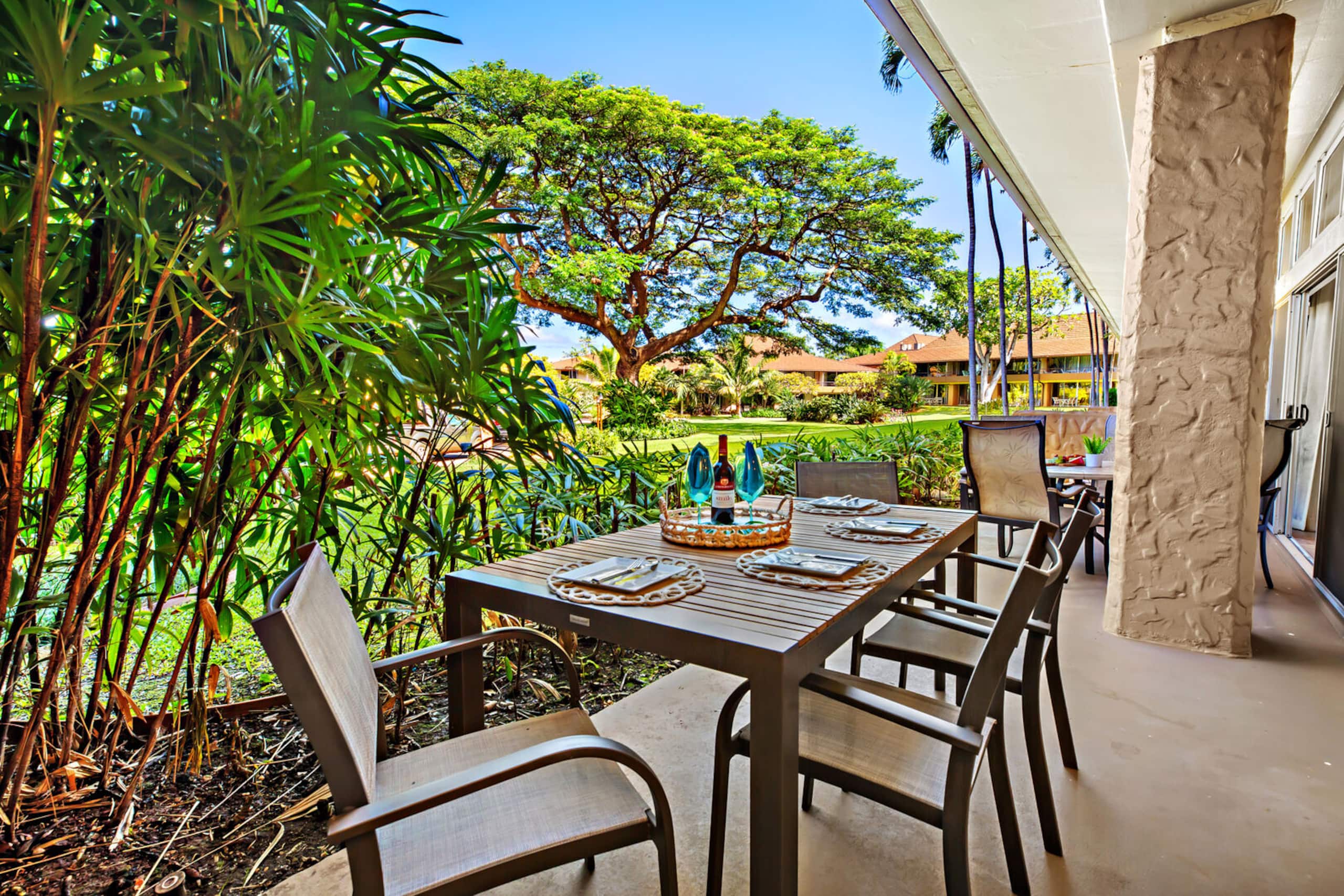 Condo in Lahaina · ★4.91 · 2 bedrooms · 3 beds · 2 baths - Image 4