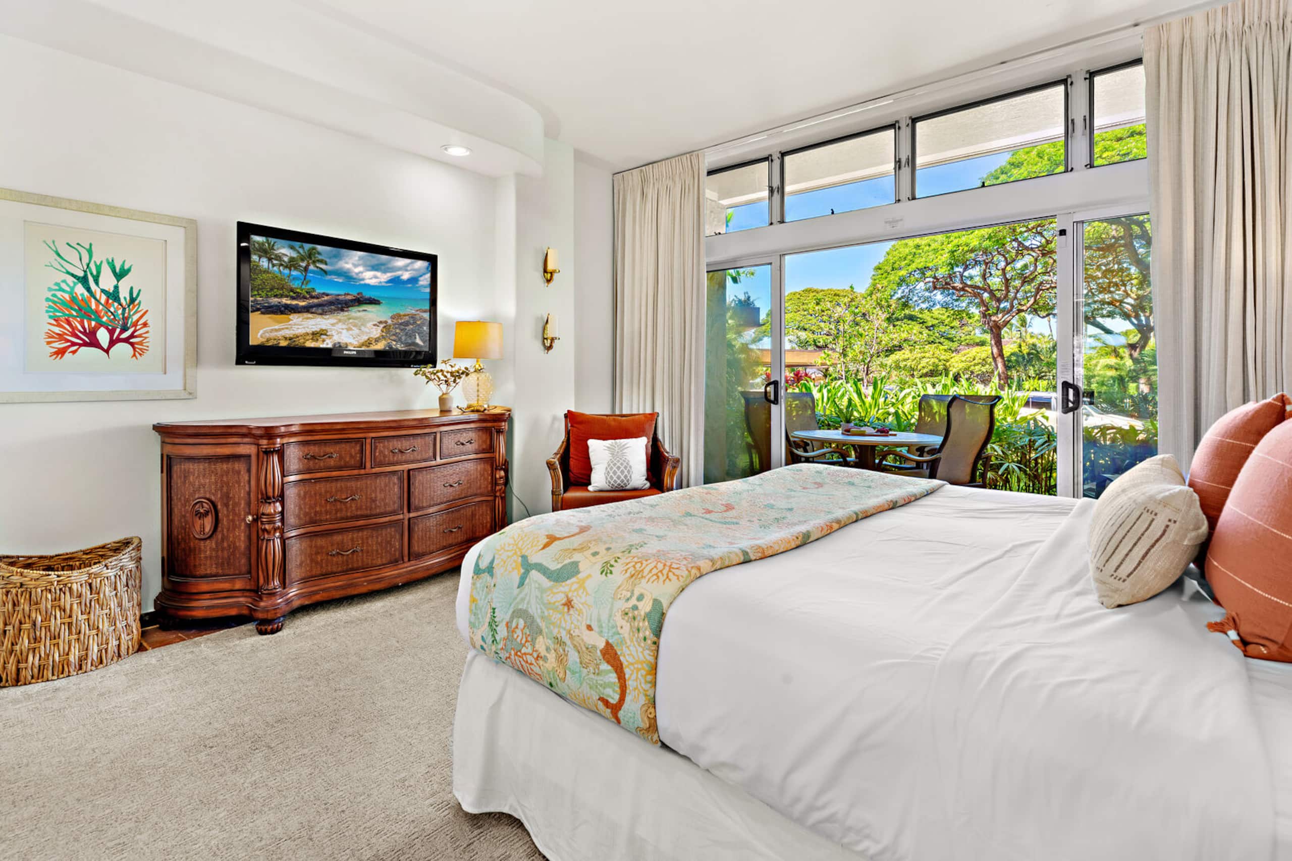 Condo in Lahaina · ★4.91 · 2 bedrooms · 3 beds · 2 baths - Image 32