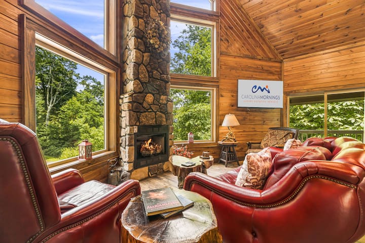 Wilderness Ridge: Cabina Espaciosa Con Vistas, Bañera De Hidromasaje, Sala De Juegos, Entretenimiento Al Aire Libre Y Mucho Más. - Carolina del Norte