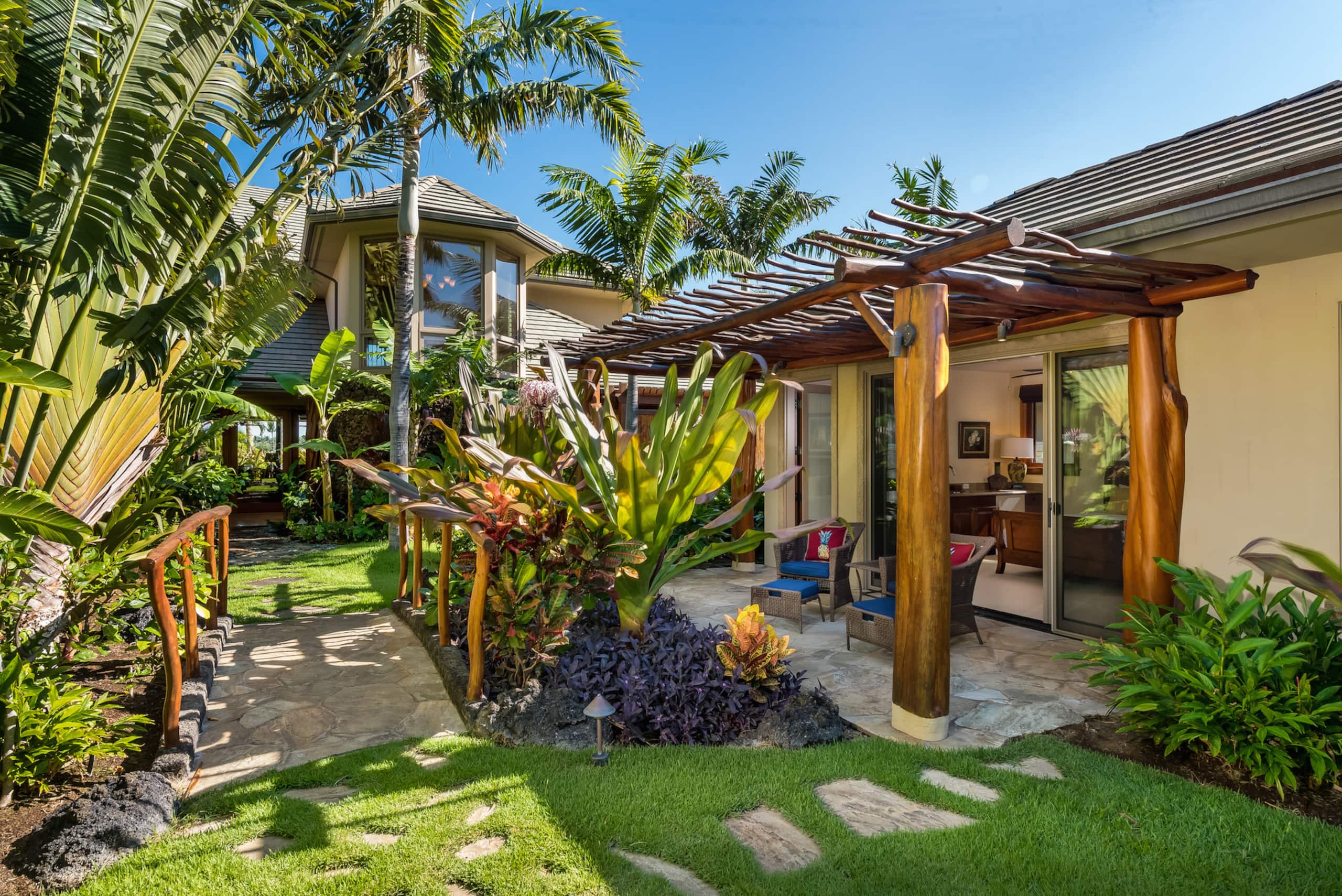 Home in Waimea · ★5.0 · 3 bedrooms · 4 beds · 3.5 baths - Image 25
