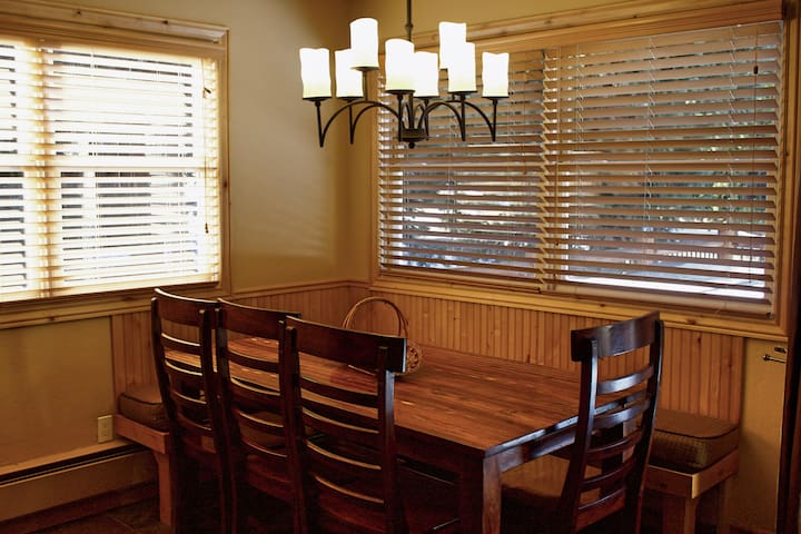 Wood Winds Property Management managed Airbnb listing 1