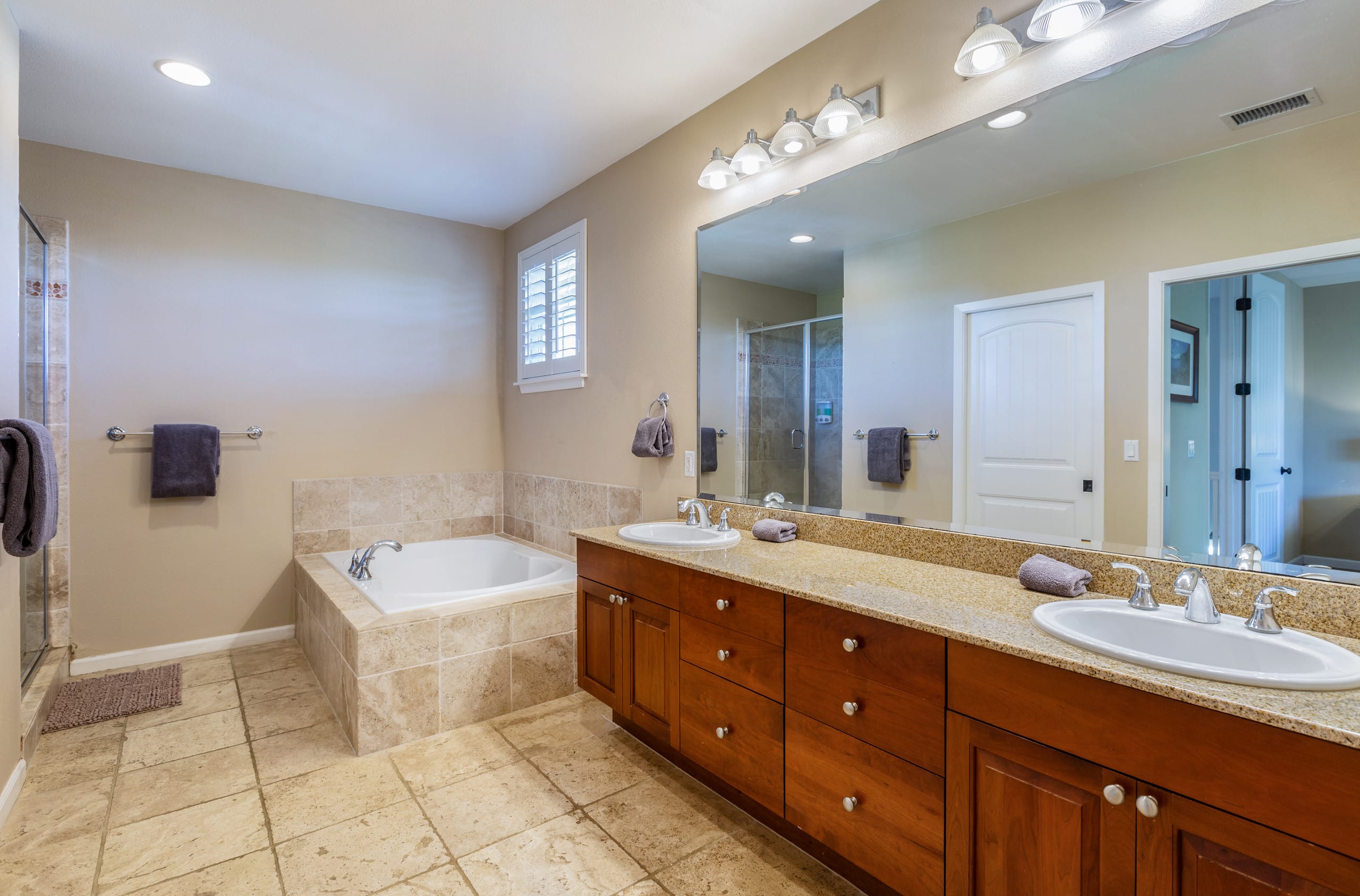 Townhouse in Princeville · ★4.95 · 3 bedrooms · 3 beds · 2.5 private baths - Image 15