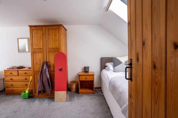 Y Stabl - додатоци за трокреветна соба