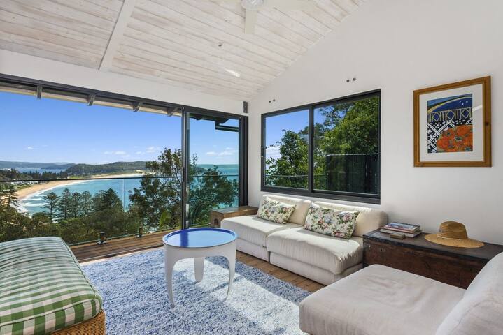 BLACK ZINC by Palm Beach Holiday Rentals gallery image 3