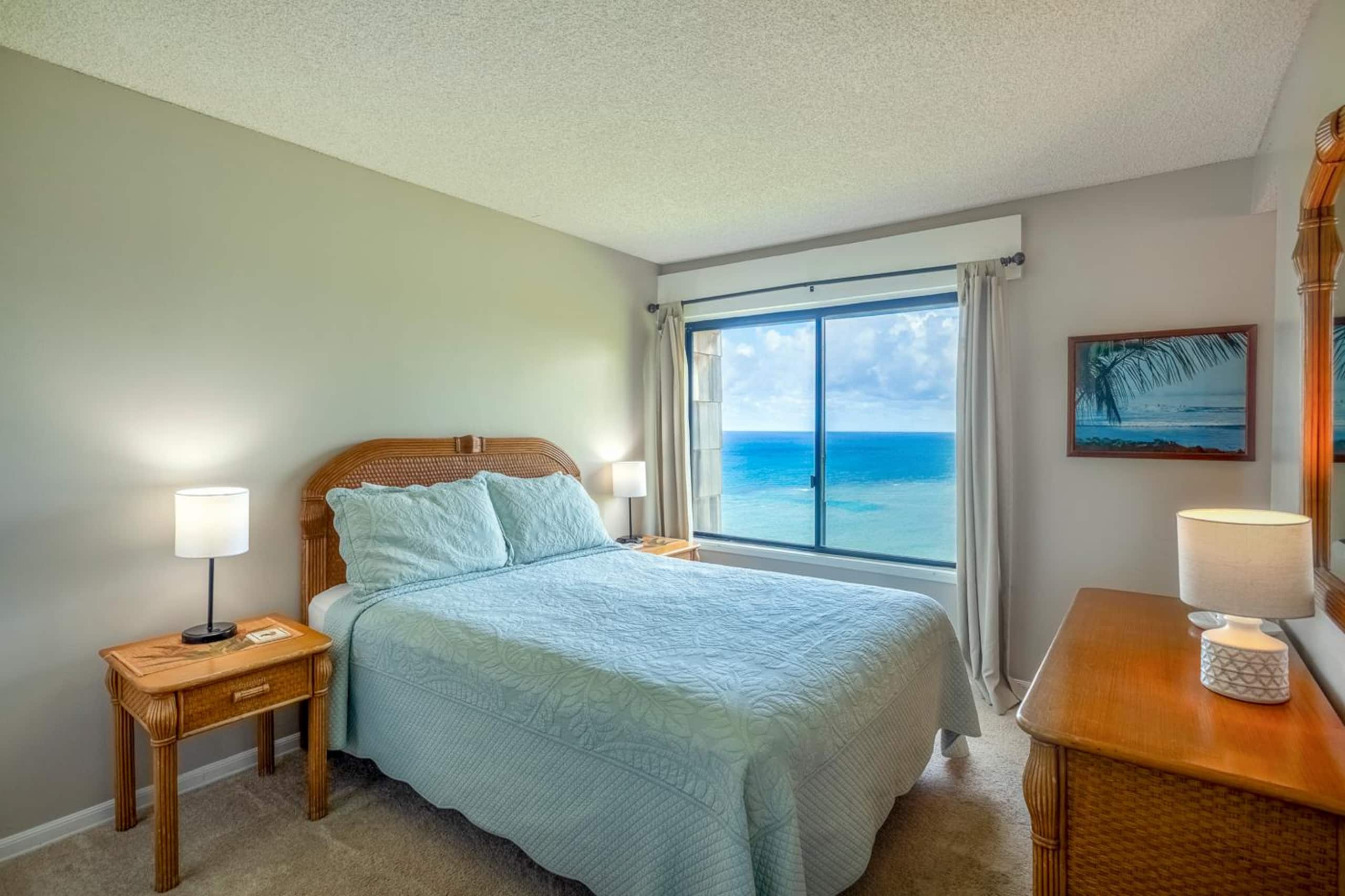 Cozy Coastal Hideaway w/ Lanai & Ocean Views - Photo 11