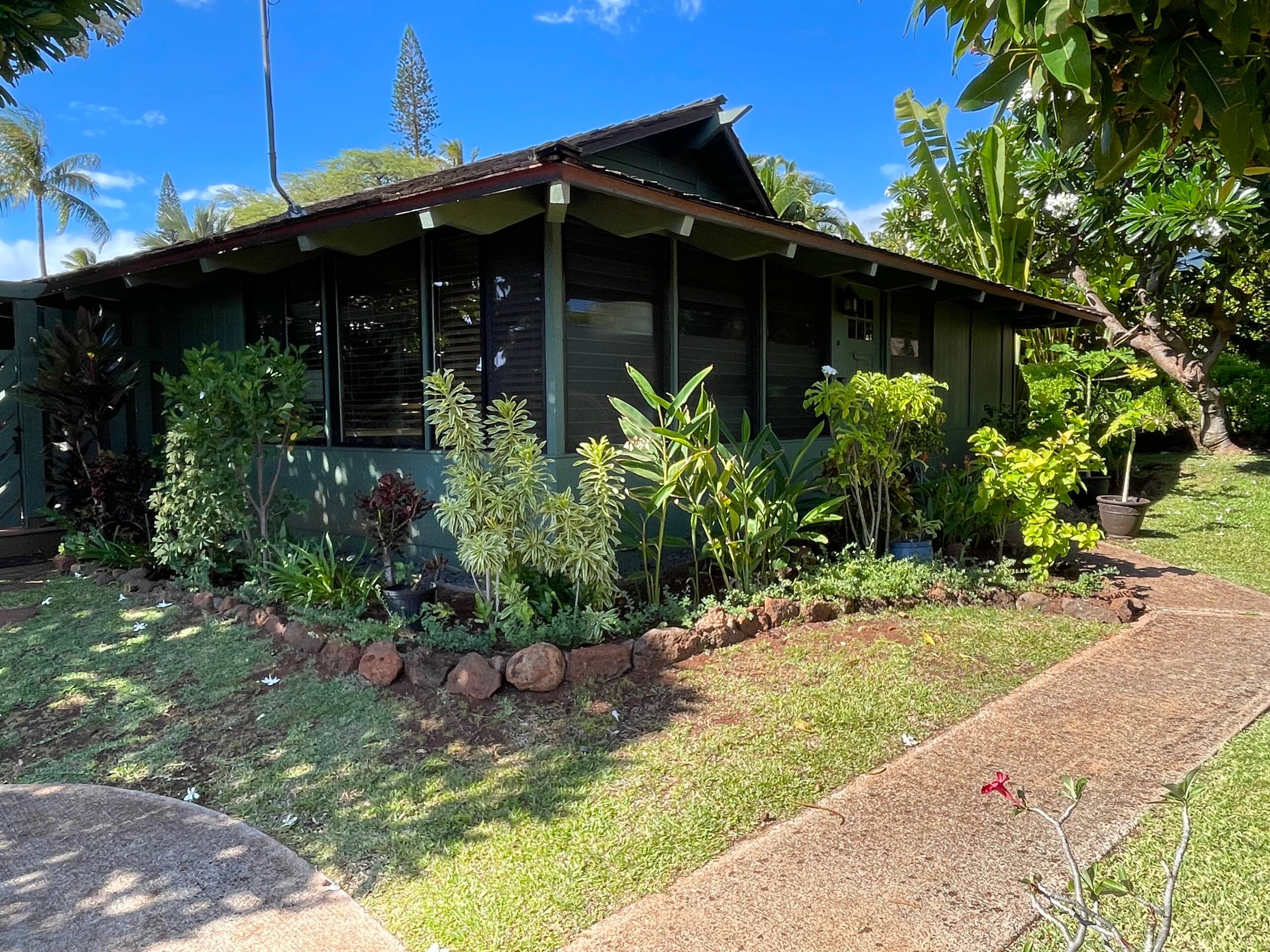 Home in Lahaina · ★4.44 · 2 bedrooms · 4 beds · 2 baths - Image 33