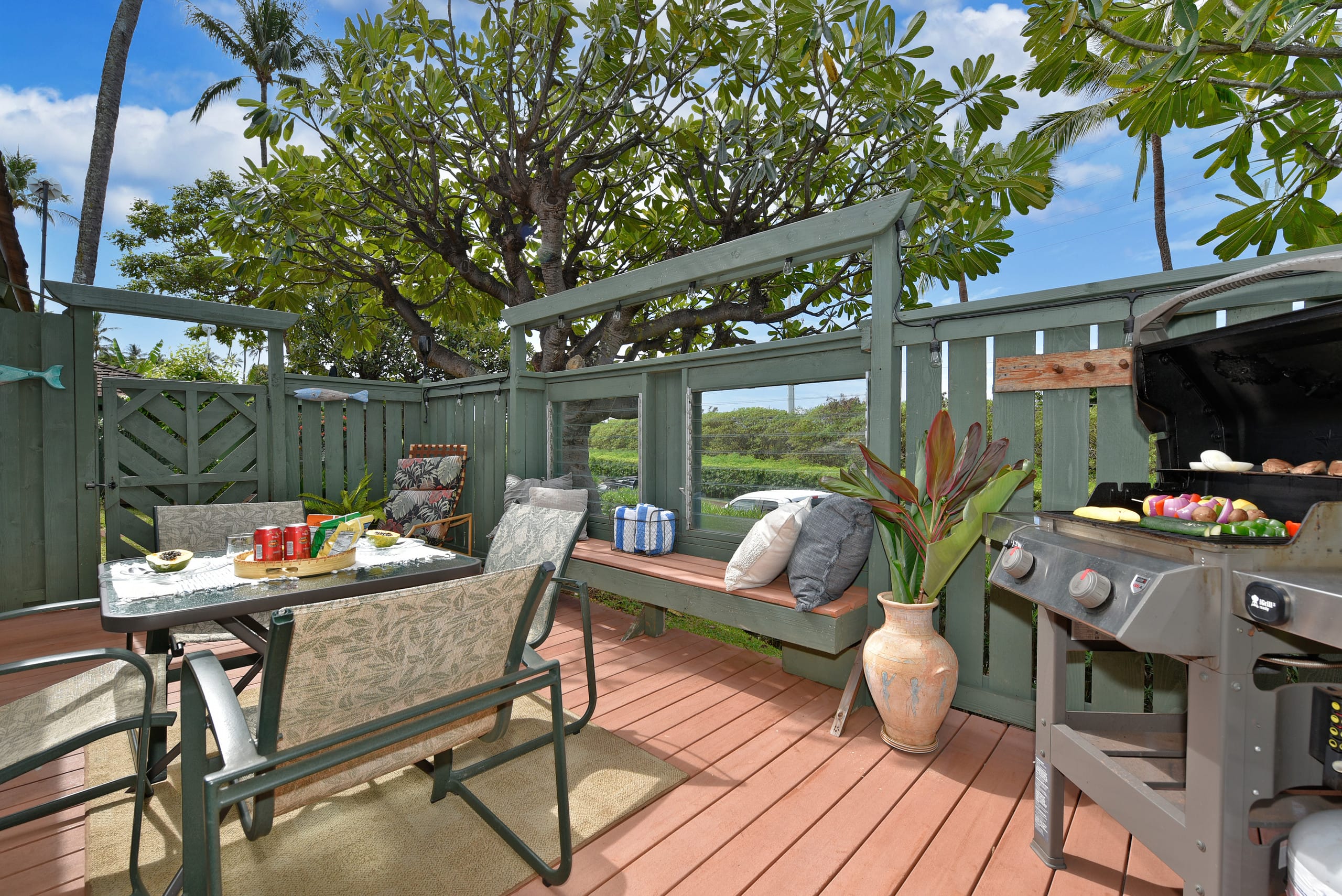 Home in Lahaina · ★4.44 · 2 bedrooms · 4 beds · 2 baths - Image 29