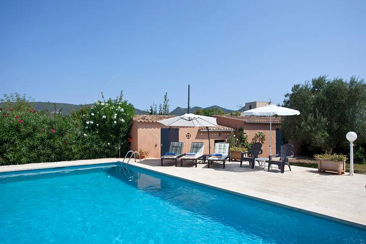 Es Fasser. Big Beach Finca For Families gallery image 4