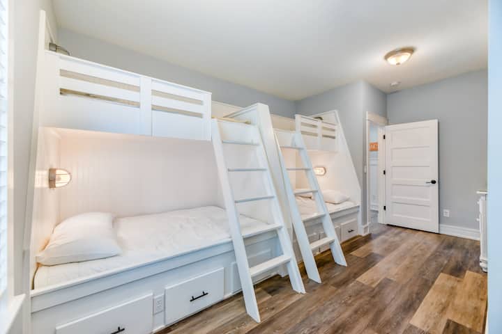 Апартамент с 2 отделни легла/двуетажно легло на второ ниво