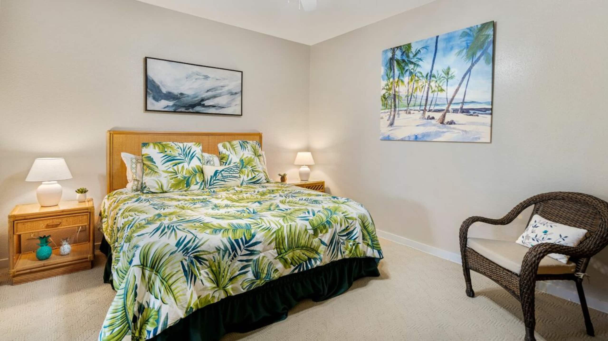 Ground Floor Condo, Lagoon Views + Lanai + A/C - Photo 13