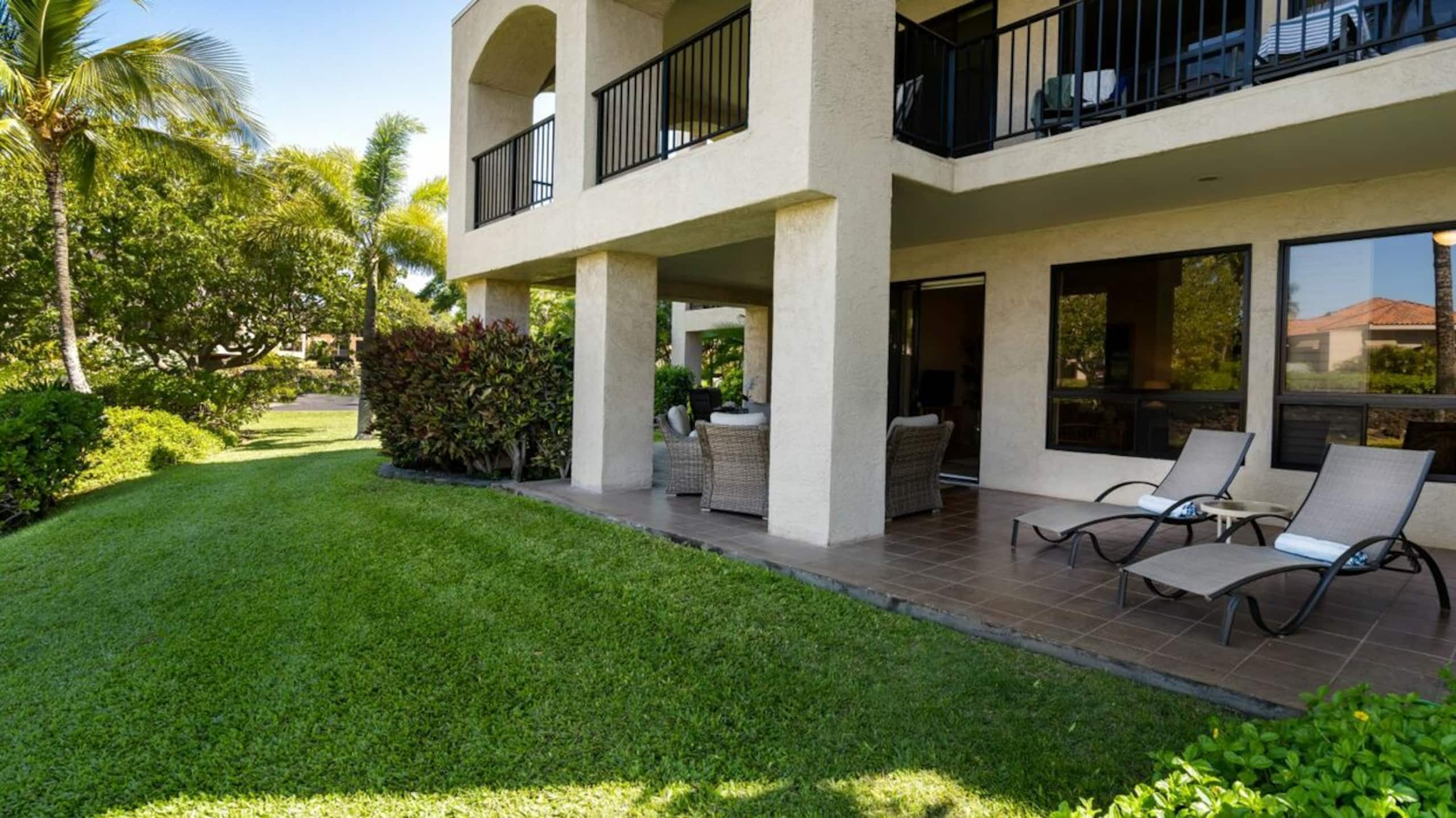 Ground Floor Condo, Lagoon Views + Lanai + A/C - Photo 23