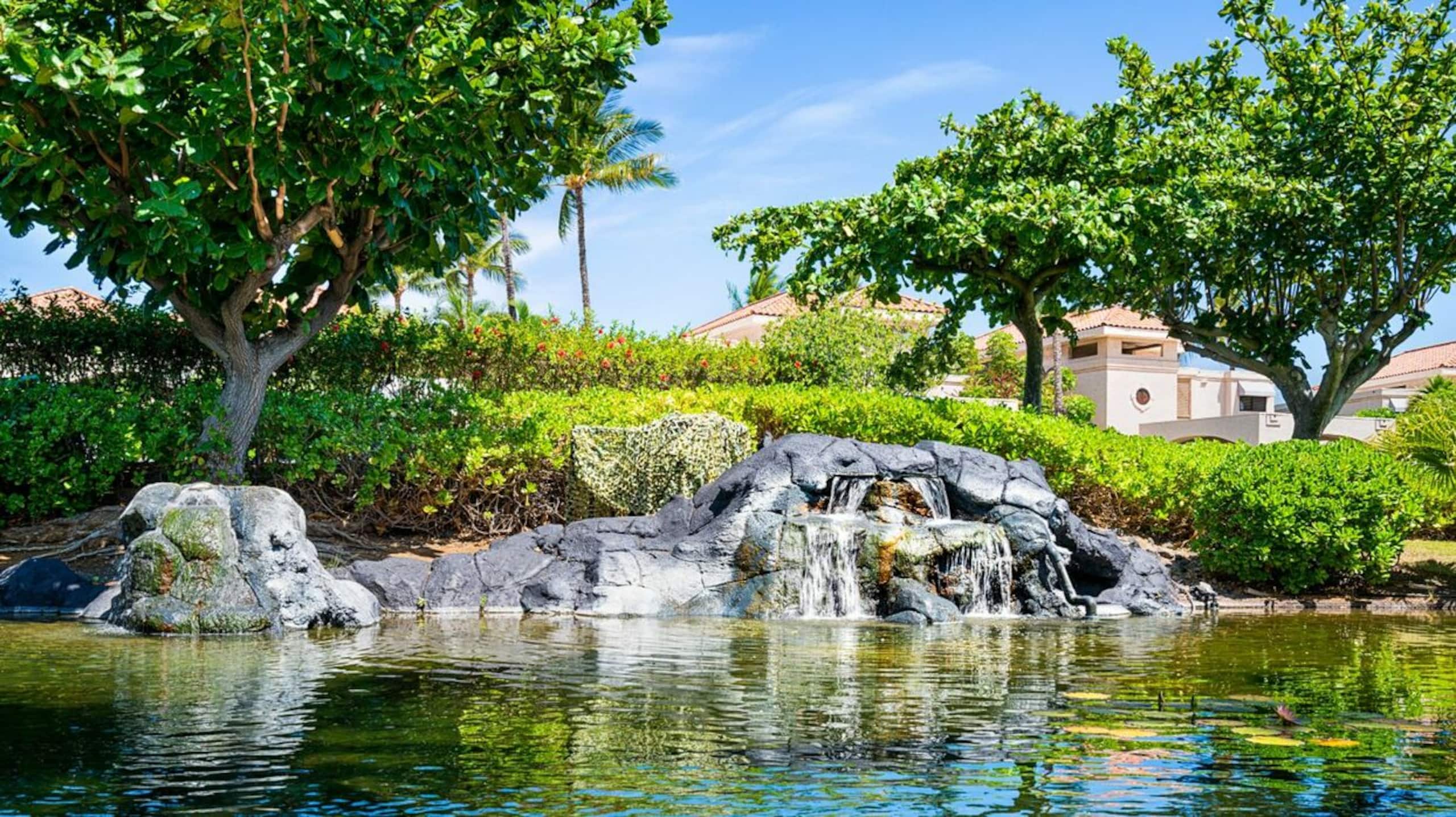 Ground Floor Condo, Lagoon Views + Lanai + A/C - Photo 40