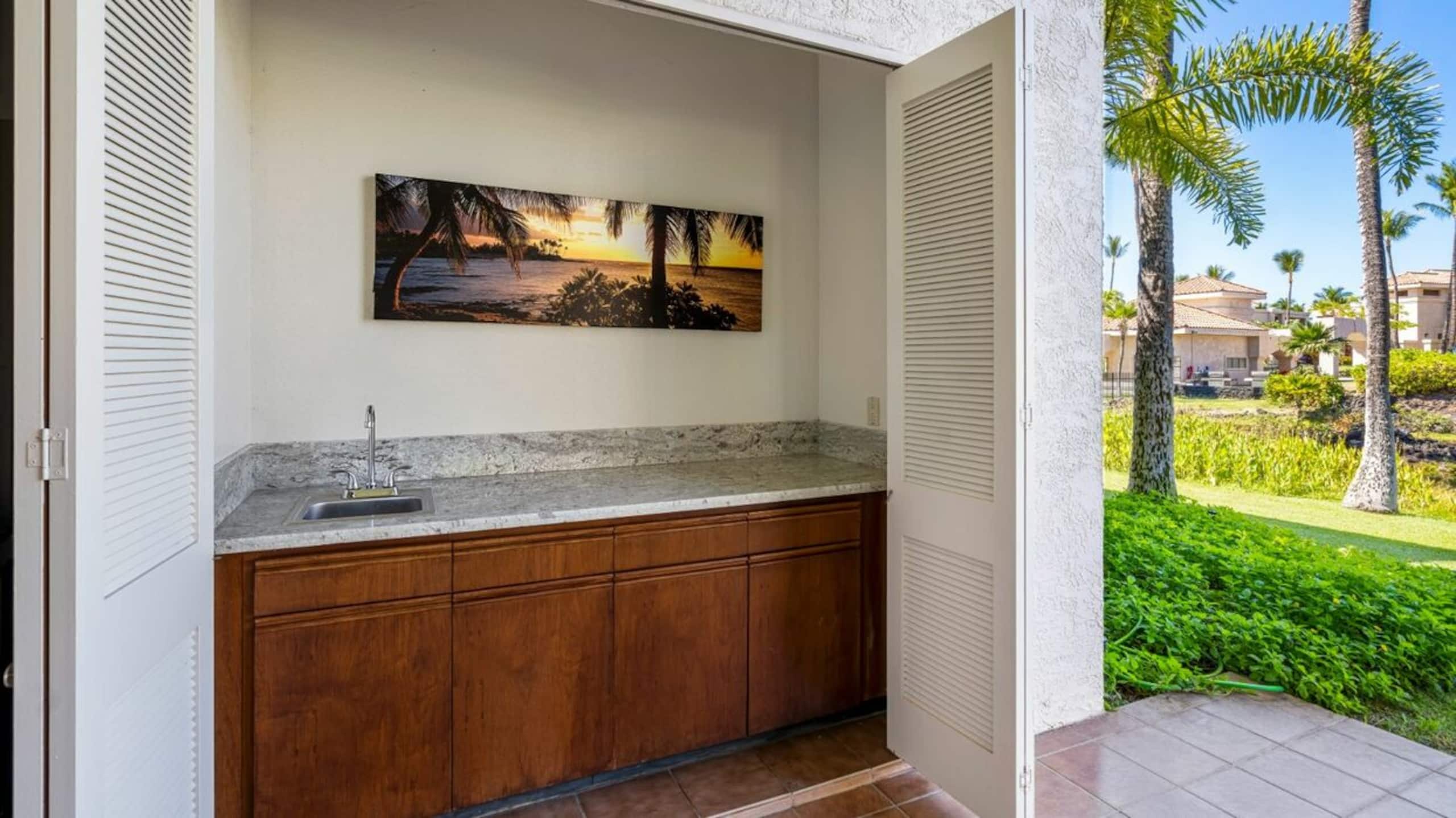 Ground Floor Condo, Lagoon Views + Lanai + A/C - Photo 27
