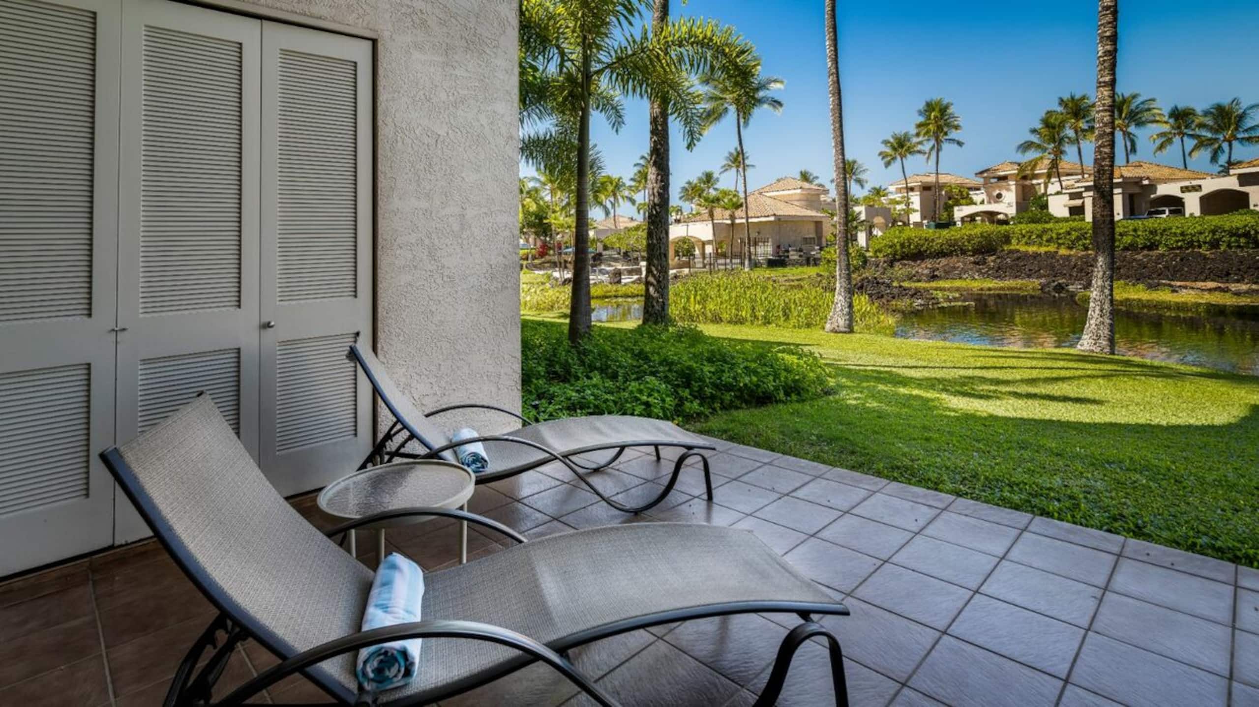 Ground Floor Condo, Lagoon Views + Lanai + A/C - Photo 20