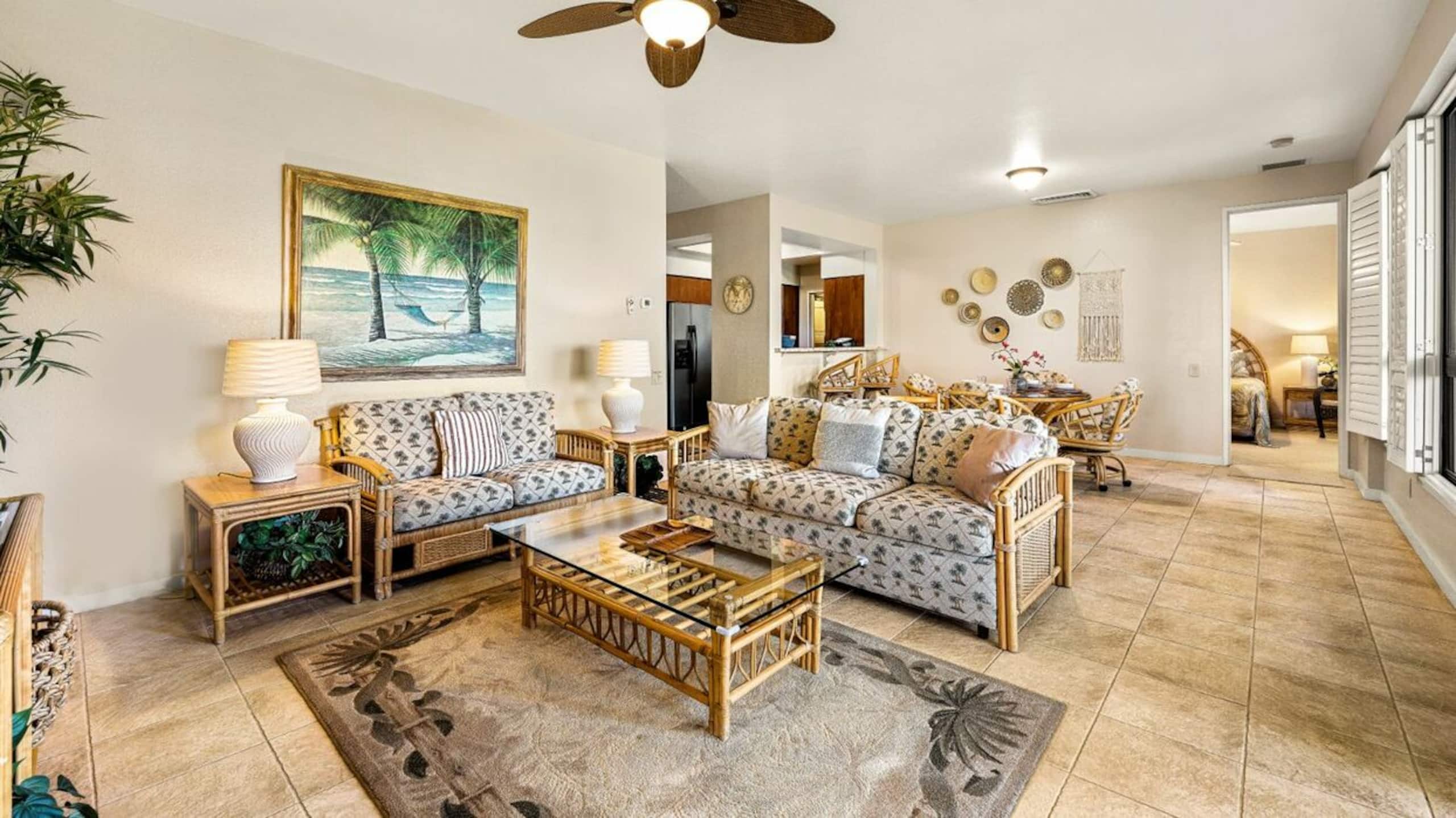Ground Floor Condo, Lagoon Views + Lanai + A/C - Photo 5