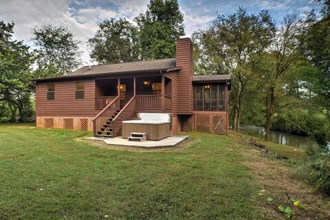 Creekfront Cabin Near Chattanooga w/ Hot Tub!