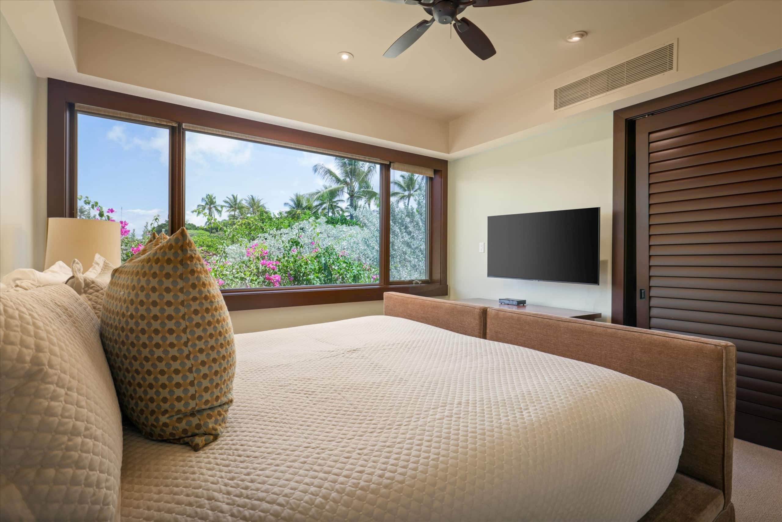 Condo in Kailua-Kona · ★5.0 · 3 bedrooms · 4 beds · 3.5 baths - Image 38