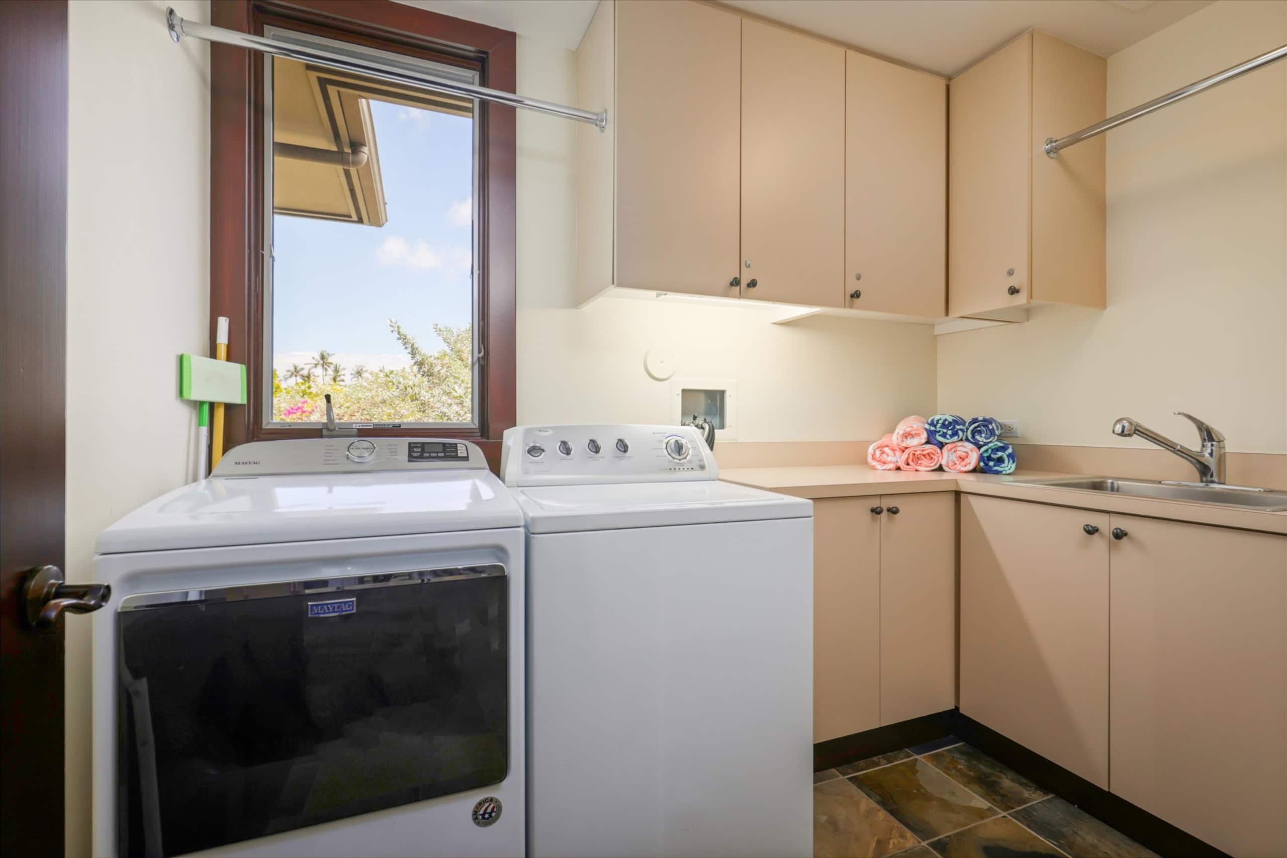 Condo in Kailua-Kona · ★5.0 · 3 bedrooms · 4 beds · 3.5 baths - Image 41