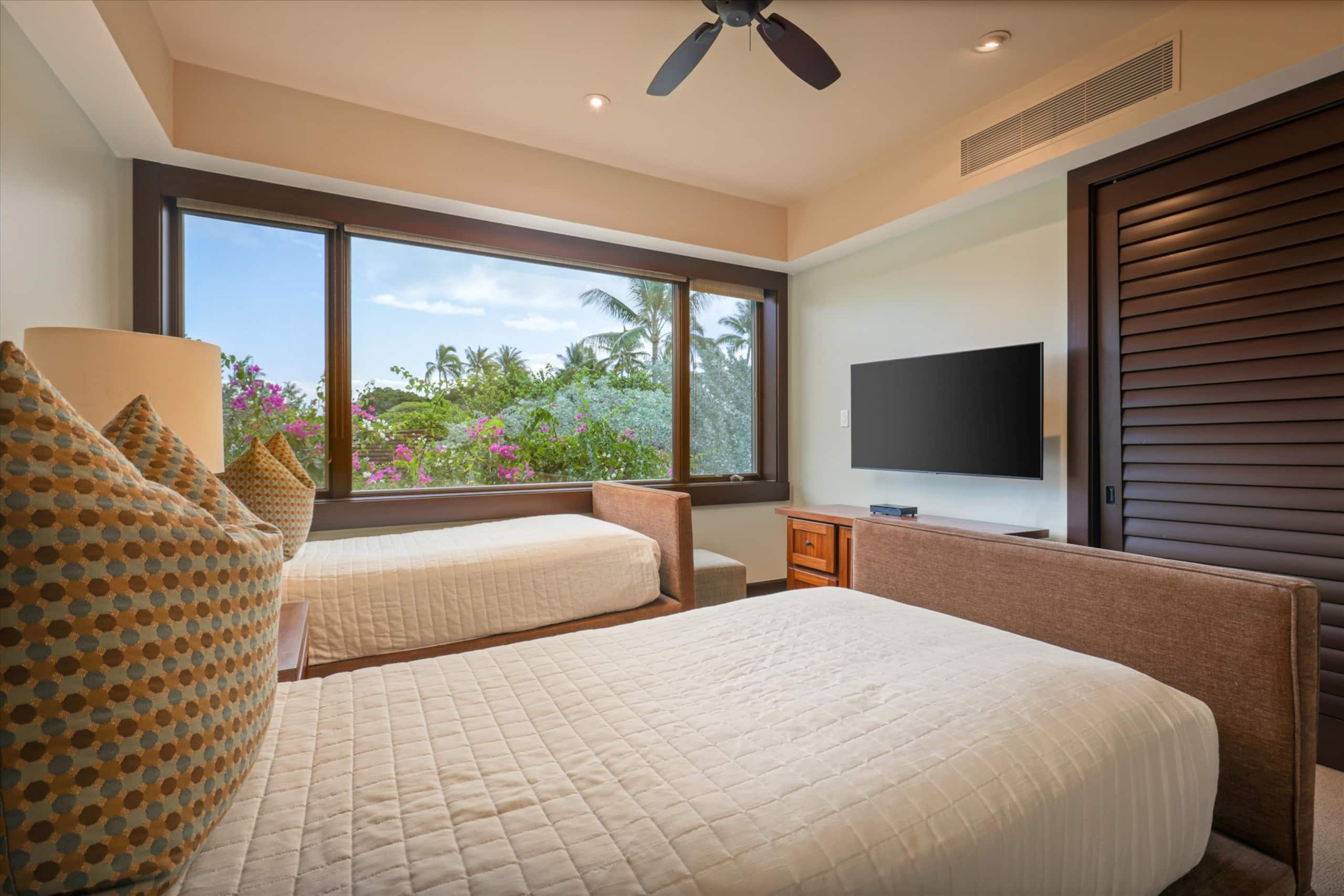 Condo in Kailua-Kona · ★5.0 · 3 bedrooms · 4 beds · 3.5 baths - Image 37