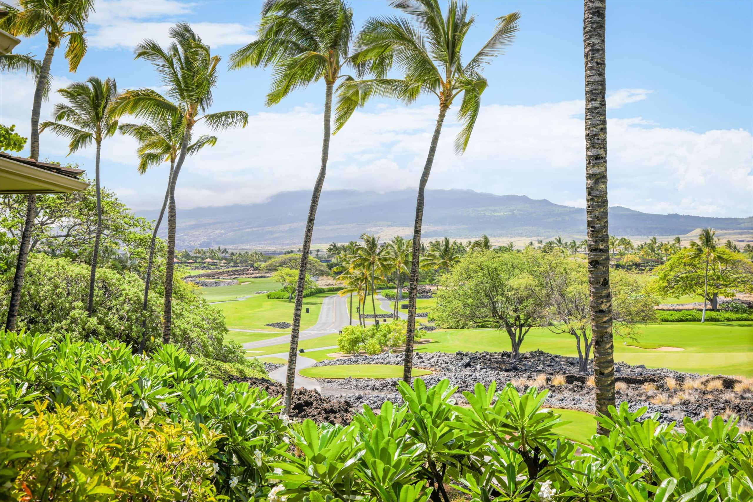 Condo in Kailua-Kona · ★5.0 · 3 bedrooms · 4 beds · 3.5 baths - Image 45