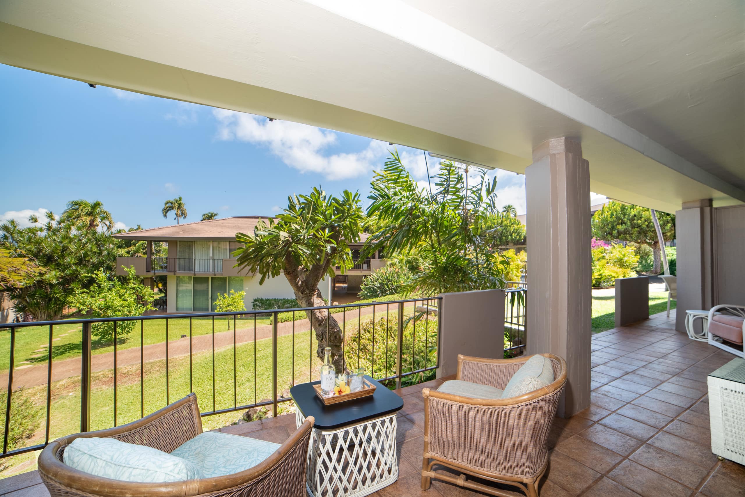 Condo in Lahaina · ★4.58 · 1 bedroom · 3 beds · 1 private bath - Image 32
