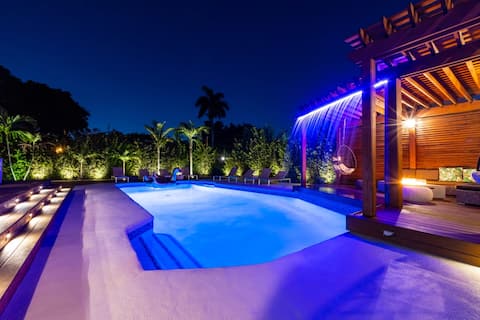 7 Bedroom Villa Catalina Salt Water-Pool BKT Court