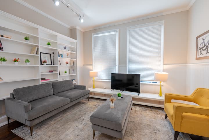 Funky Urban Gem: Prime Central Location - Parking! - Albany, NY
