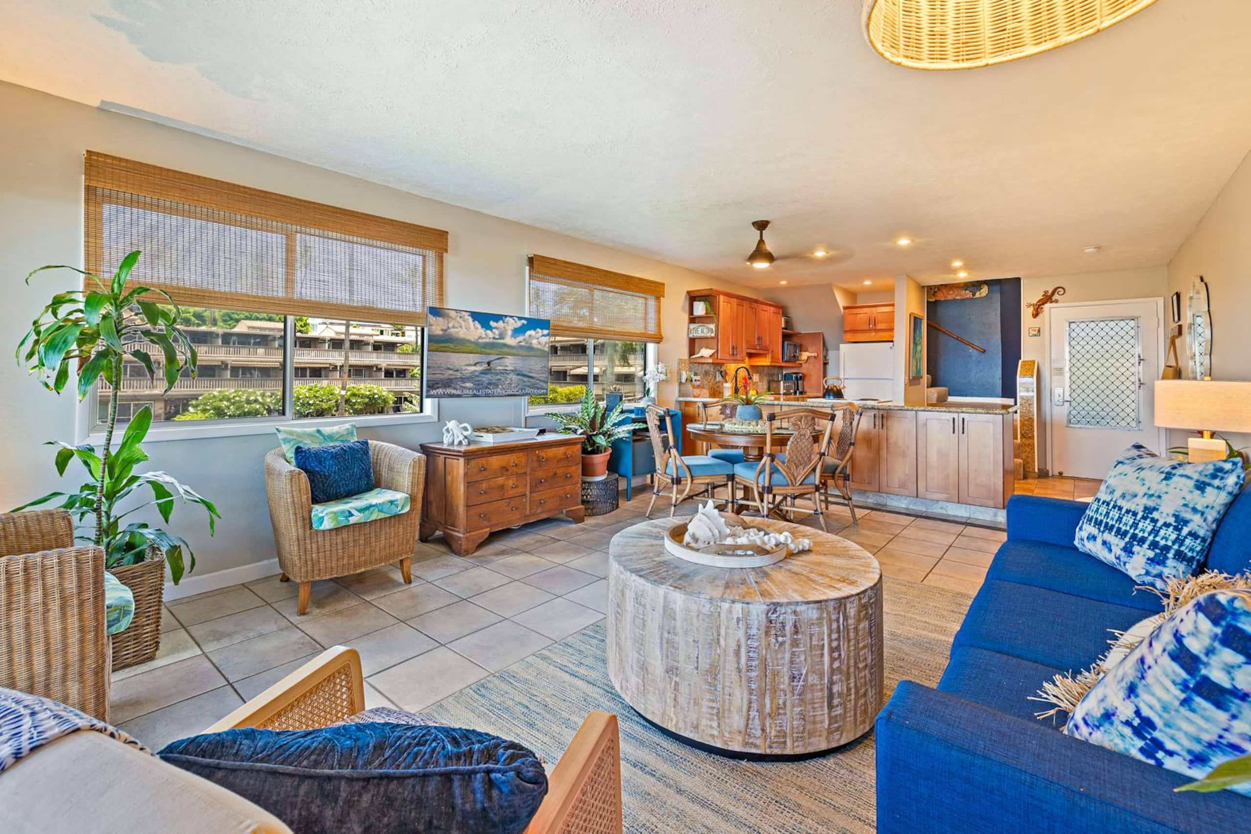 Condo in Lahaina · ★4.81 · 2 bedrooms · 4 beds · 2 baths - Image 2