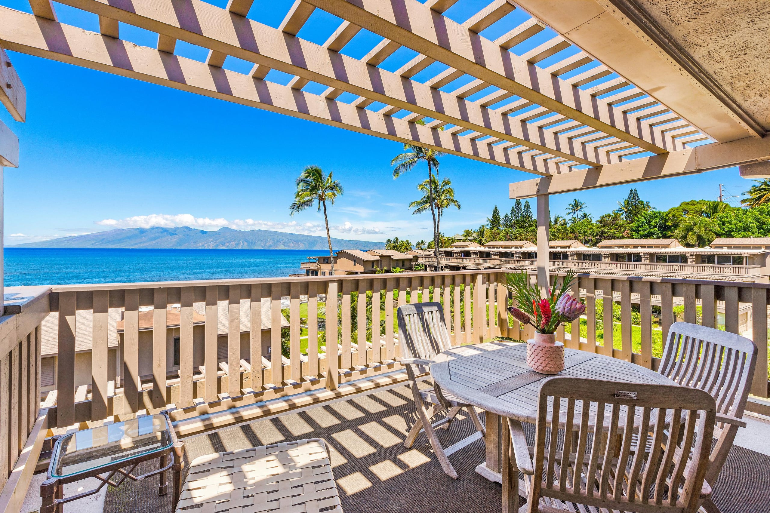Condo in Lahaina · ★4.81 · 2 bedrooms · 4 beds · 2 baths - Image 11