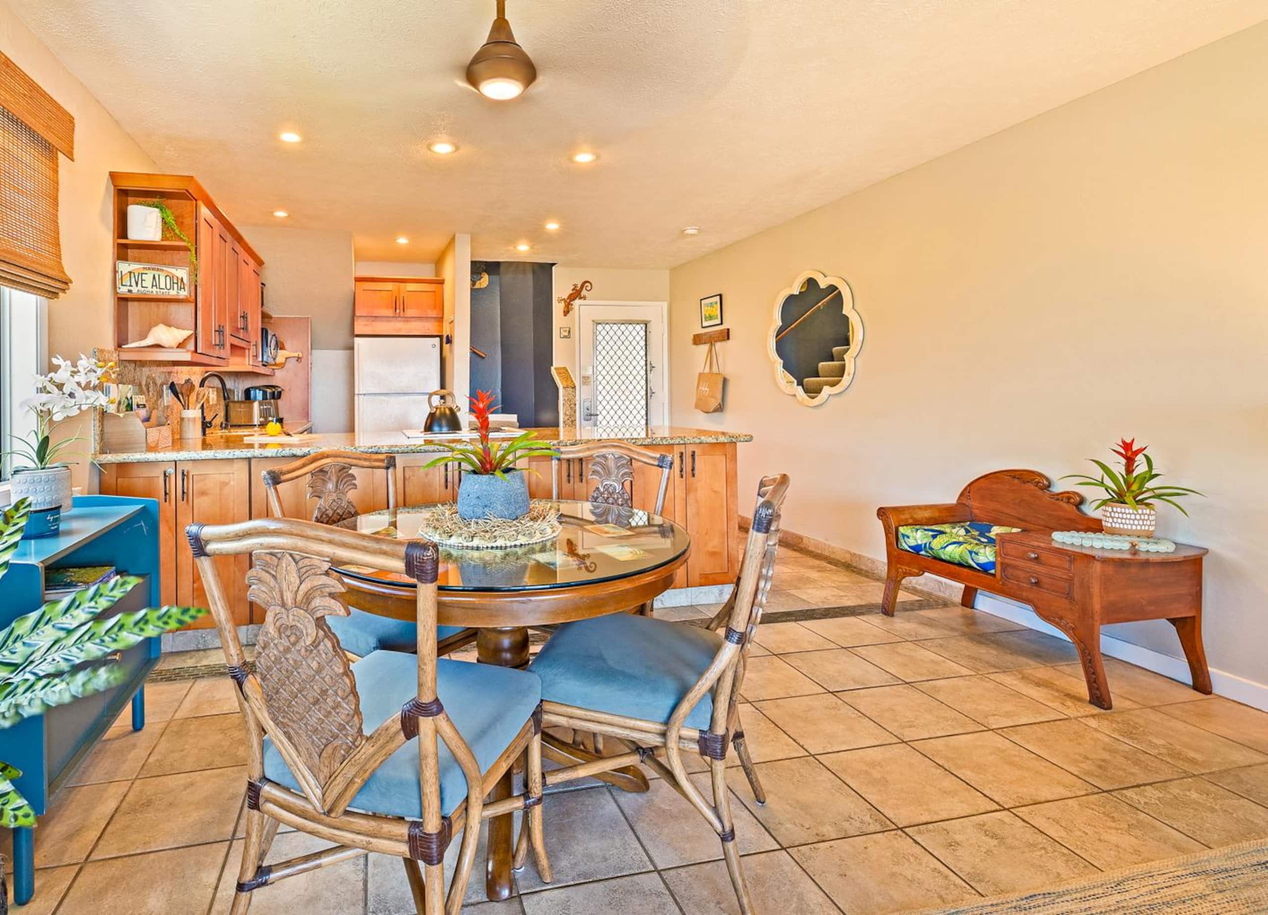 Condo in Lahaina · ★4.81 · 2 bedrooms · 4 beds · 2 baths - Image 8