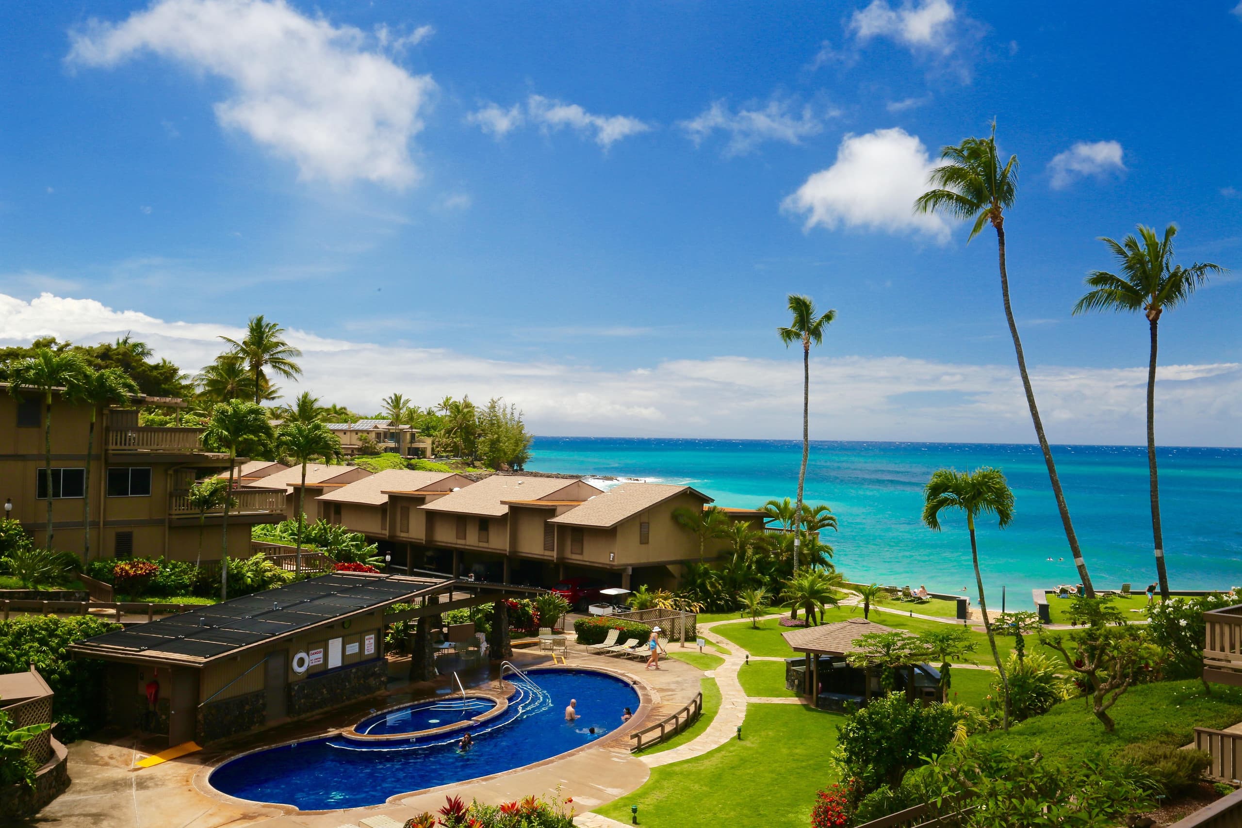 Condo in Lahaina · ★4.81 · 2 bedrooms · 4 beds · 2 baths - Image 4