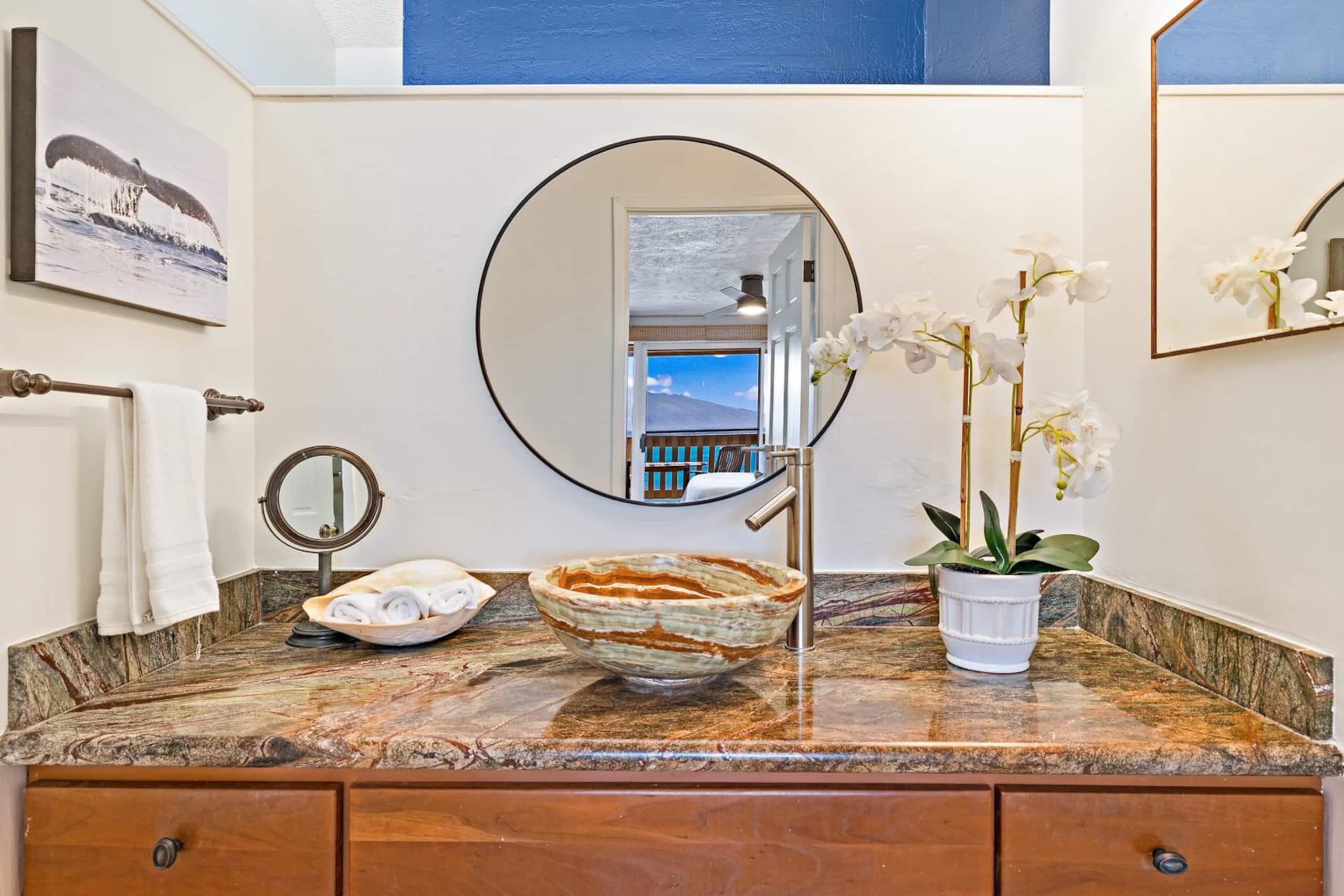 Condo in Lahaina · ★4.81 · 2 bedrooms · 4 beds · 2 baths - Image 24