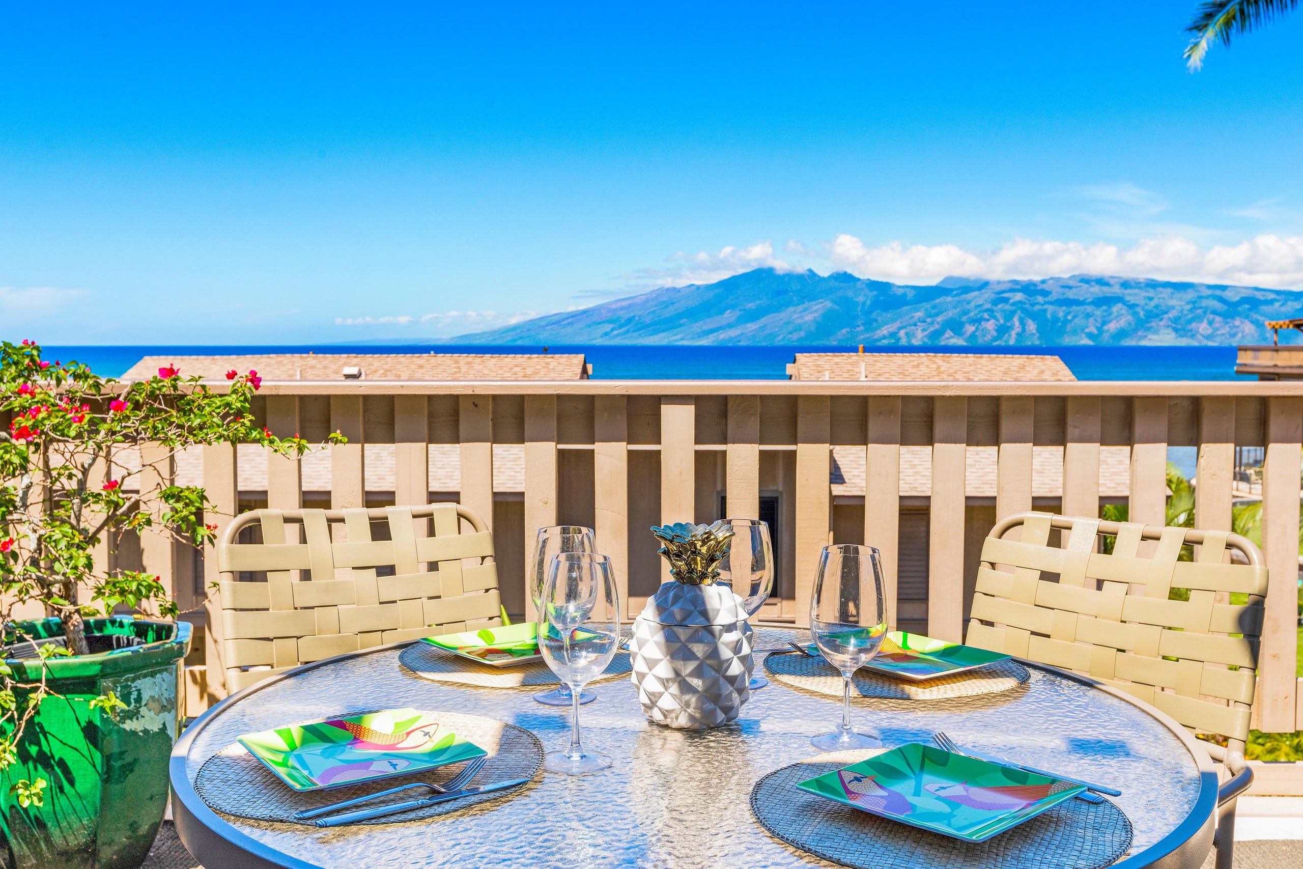 Condo in Lahaina · ★4.81 · 2 bedrooms · 4 beds · 2 baths - Image 10
