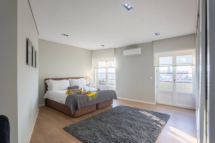 Feel Porto Downtown City Roofs gallery image 5