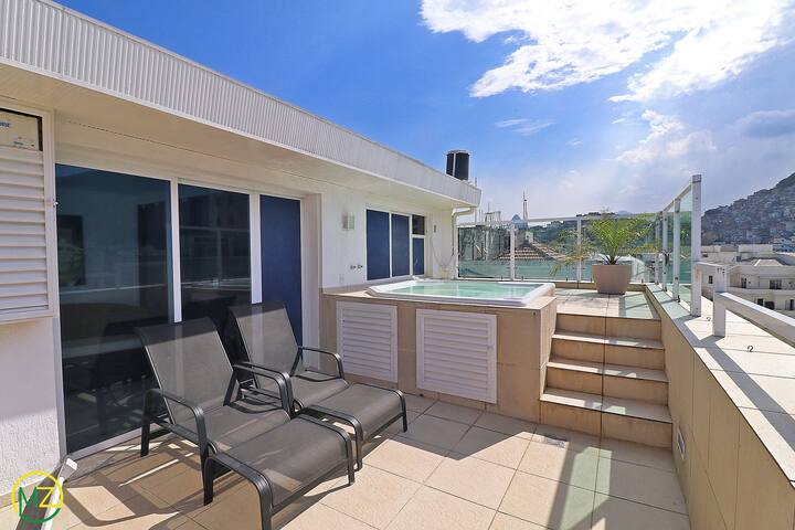 Amazing duplex penthouse with jacuzzi and sea view gallery image 3