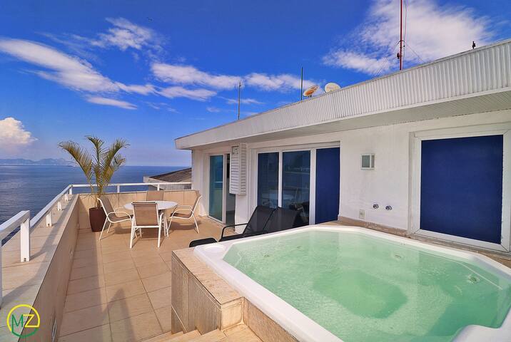 Amazing duplex penthouse with jacuzzi and sea view gallery image 5