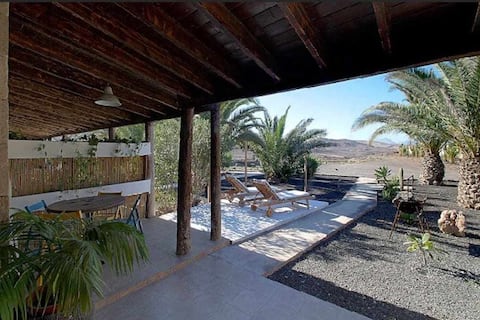 Top Airbnb: Country house: Finca Arbequina B in Pájara