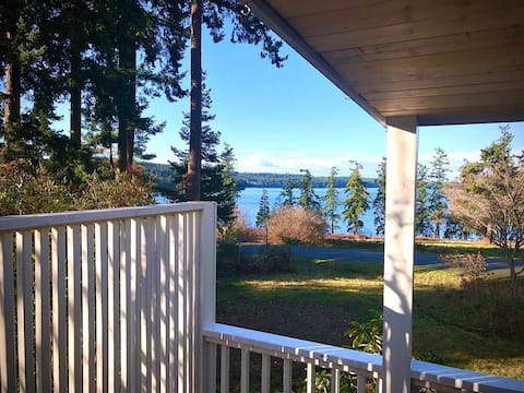 Marrowstone Cottage - Amazing Scow Bay View