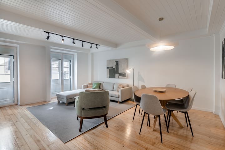 BE Modern & Cosy | Priv Patio | BICA Funicular St.