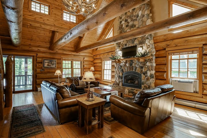 Secluded Lakefront Cabin: Game Room & Private Dock