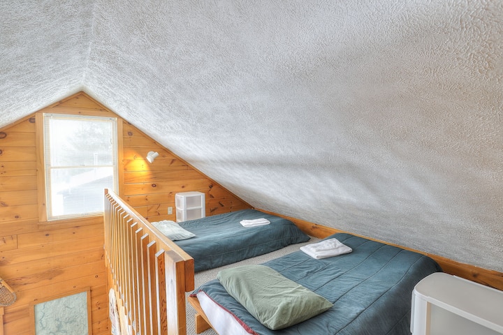 ზემოთ ლოფტის საძინებელი 3