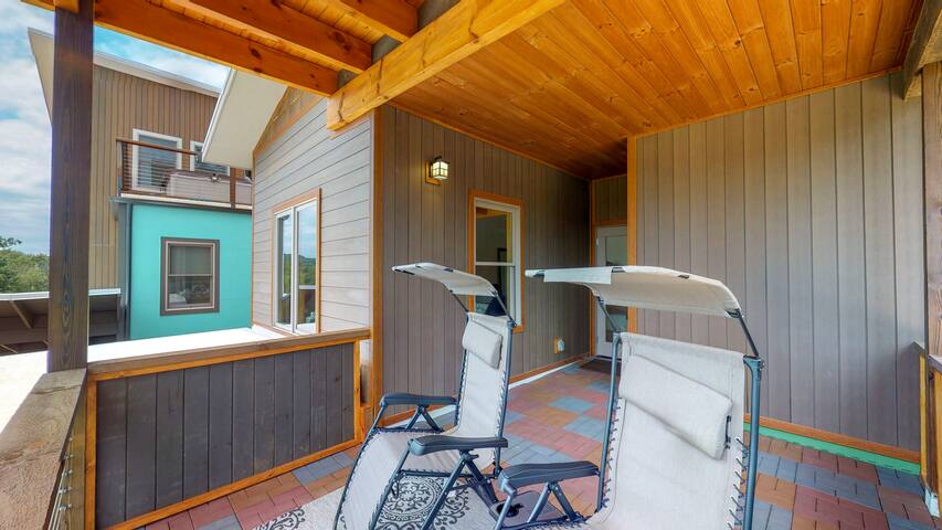 Upstream Bachelorette Oasis – New Wedding Venue gallery image 4