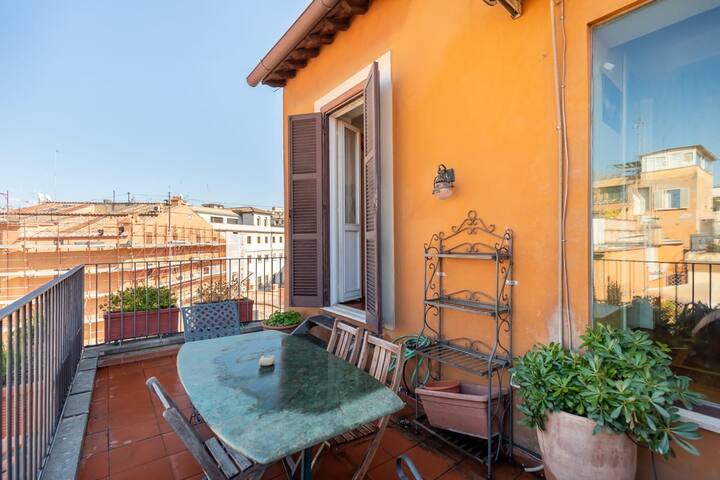 Trevi Comfortable Terrace Apartment by Romeloft gallery image 4