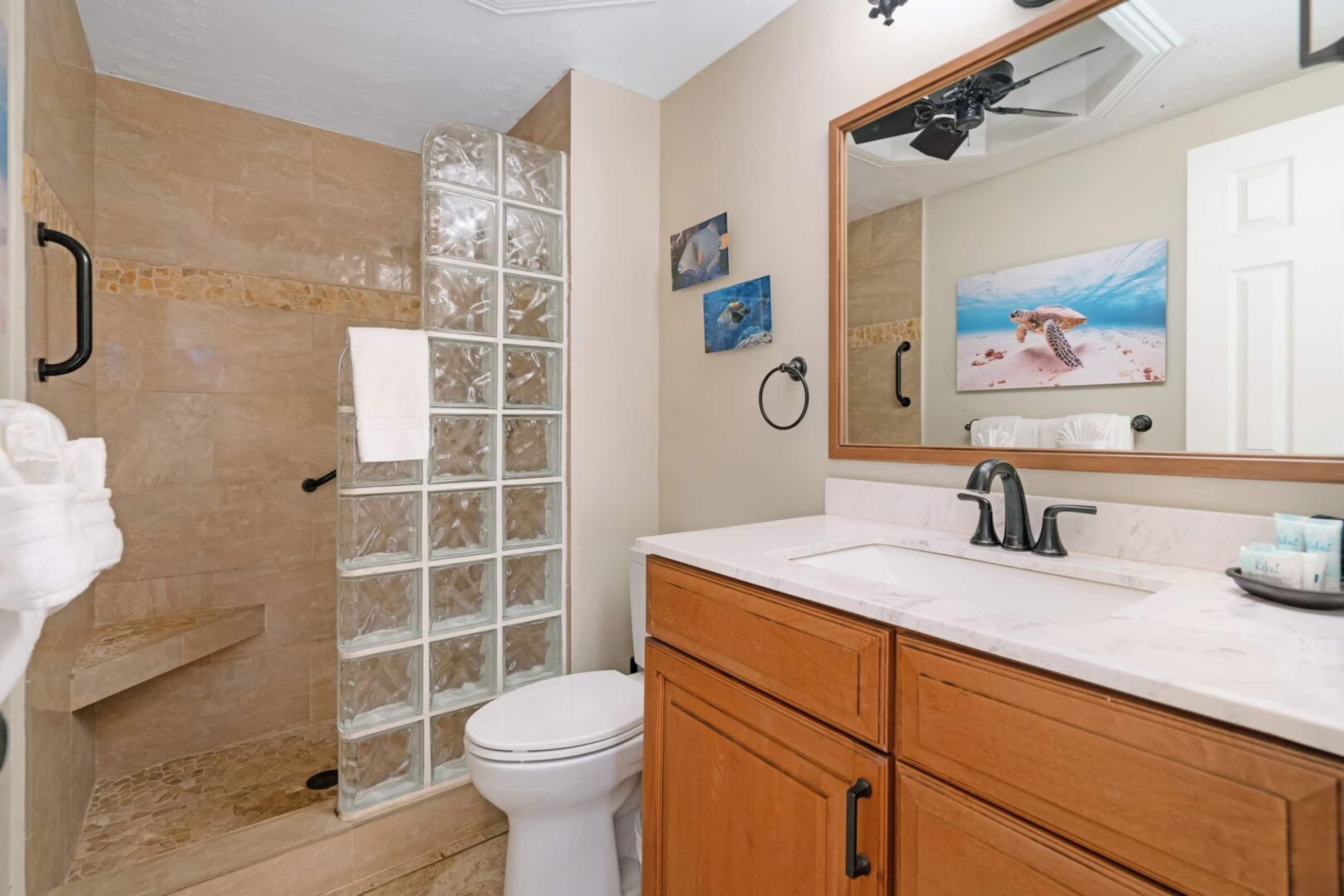 Condo in Kihei · ★4.77 · 2 bedrooms · 2 beds · 2 baths - Image 23