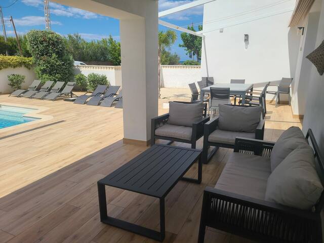 Happy In The Sun managed Airbnb listing 1