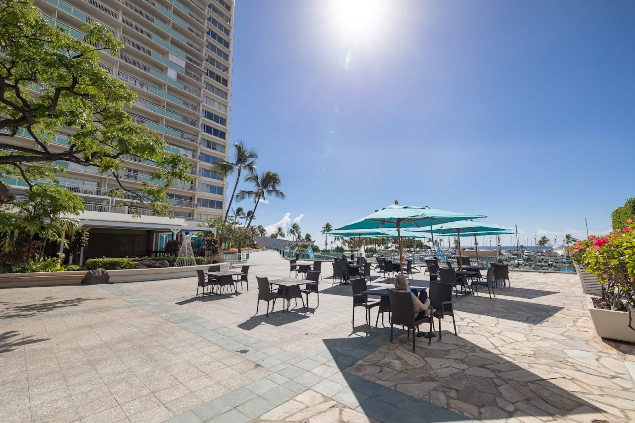 Breathtaking 2BR Ocean View near Waikiki Beach - Image 22