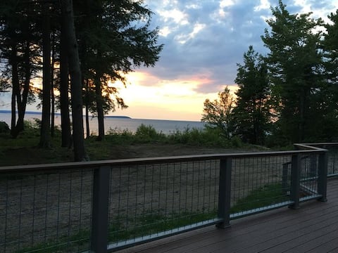 Au Train Island View Lodge: Swim, Explore & Relax